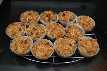 carrot oatmeal muffins